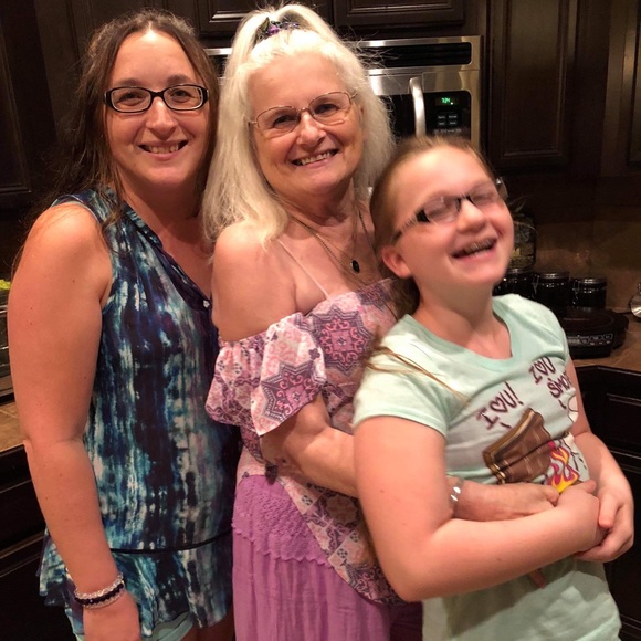 Meet your Posher, Elizabeth - Picture 1 of 1